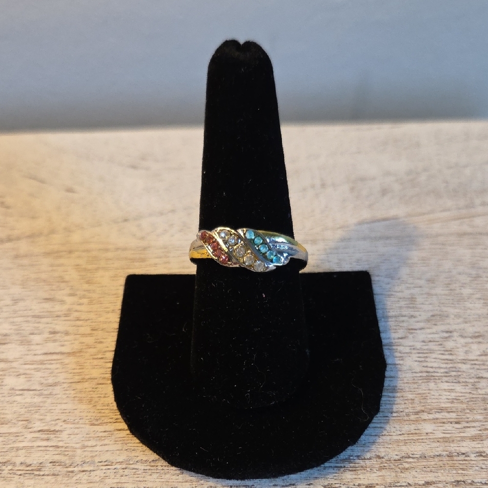 ❤ 3 /$ 12 ❤Band Style Ring w/ Rhinstones